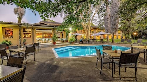 Hotel Numbi and Garden Suites