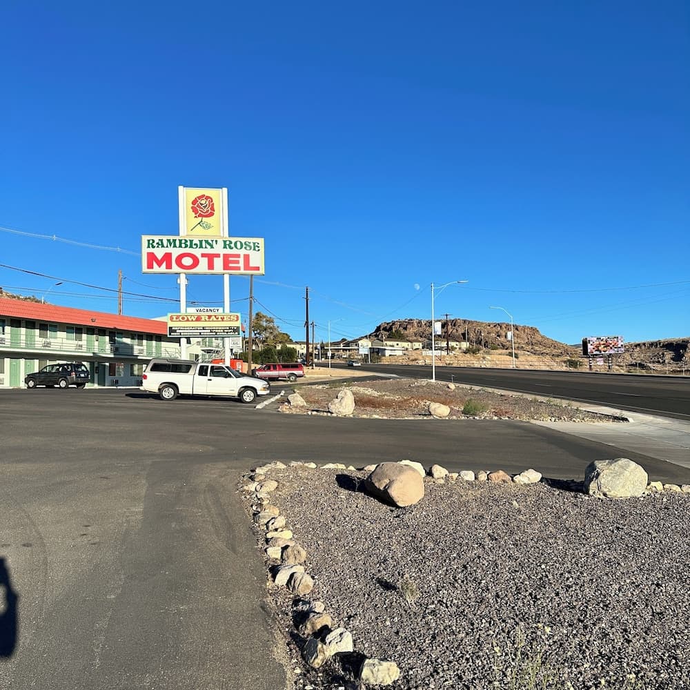 Ramblin Rose Motel