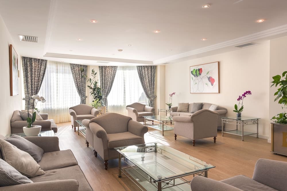 Lobi dinlenme salonu