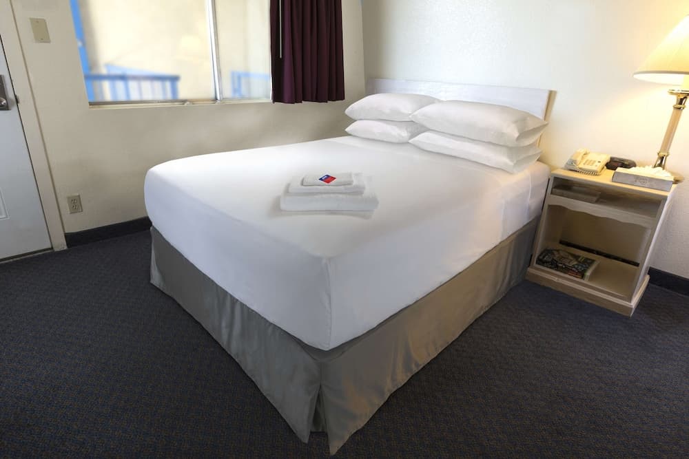 Americas Best Value Inn Elm Creek