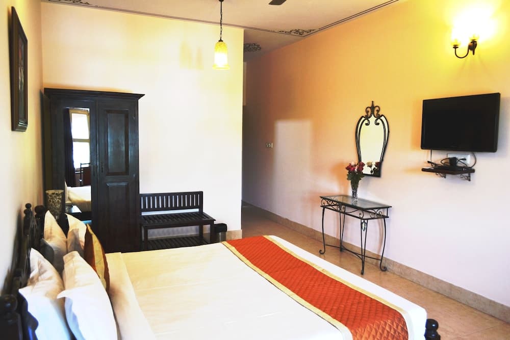 Suryaa Villa - A City Centre Hotel