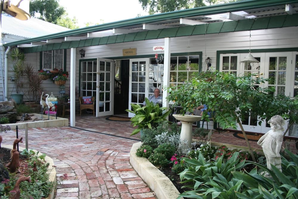 Rosebridge House Bed & Breakfast Adult Retreat