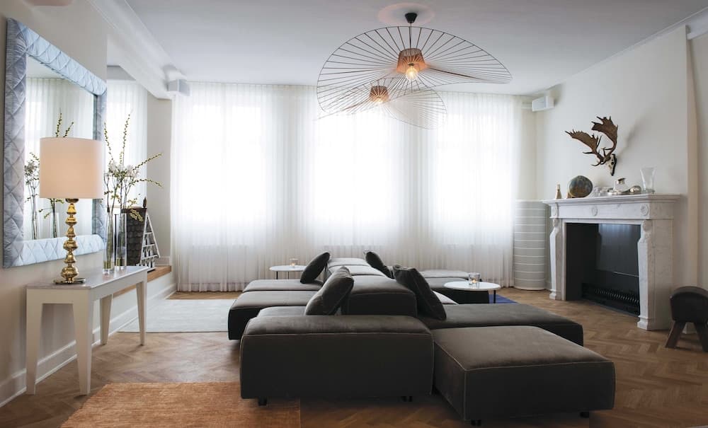 Lobi dinlenme salonu