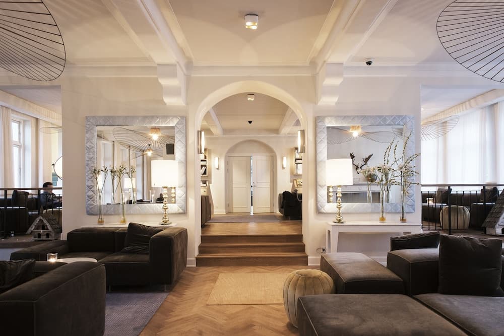 Lobi dinlenme salonu