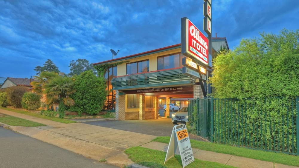 Alluna Motel