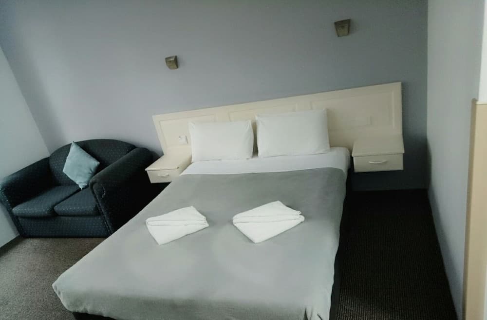 Excelsior Motor Inn