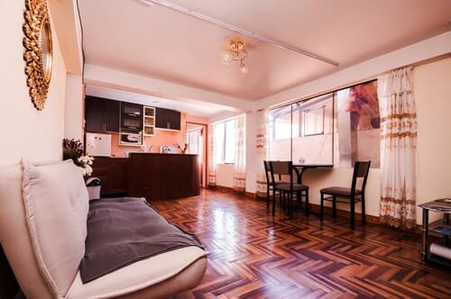 Chokechaka Apartment