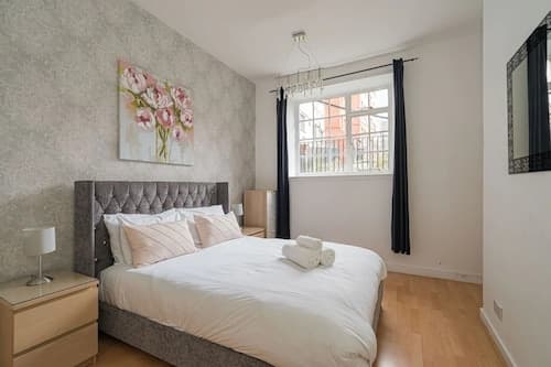 Stunning Royal Mile Old Town Apartment