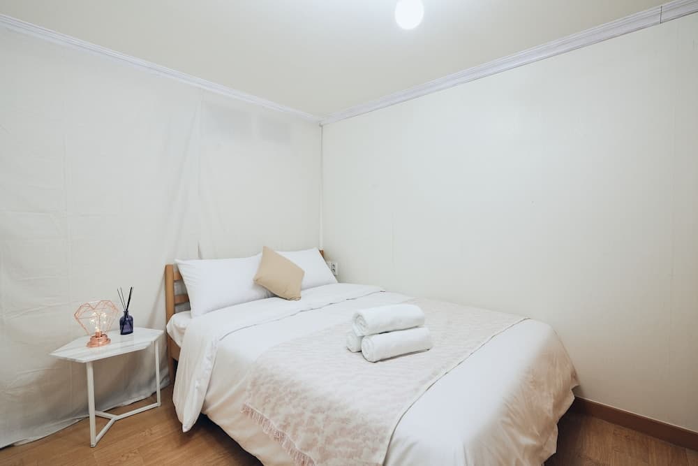 MYEONGDONG Station 2Min HOUSE