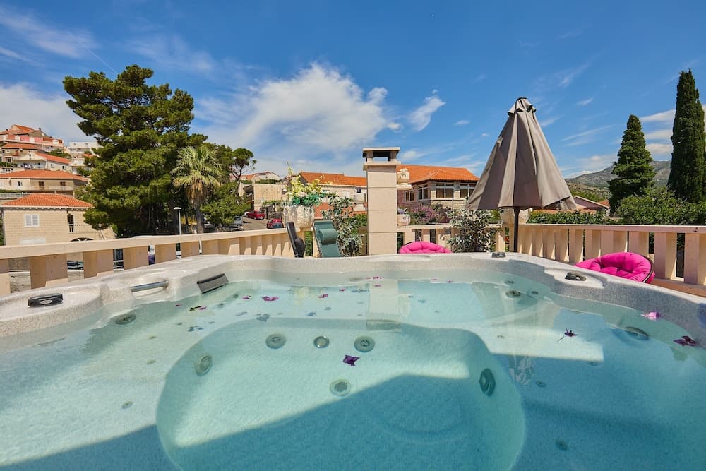 Heavenly Holiday Home