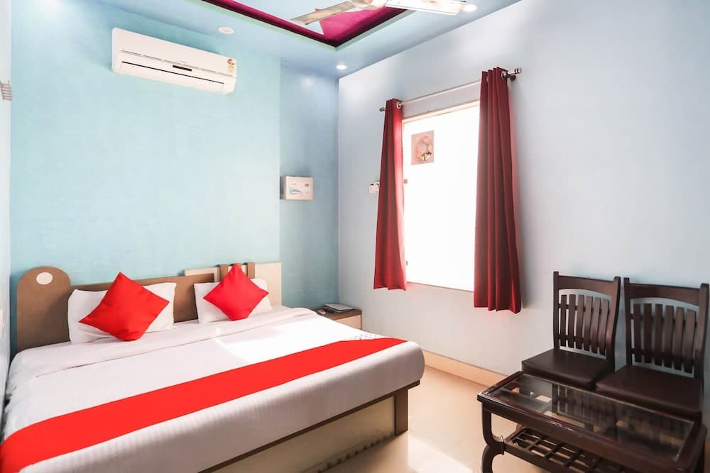 OYO 30366 German Cafe