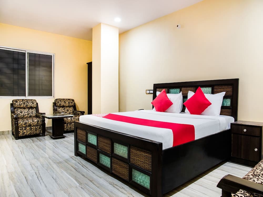 OYO 29179 The Biztel