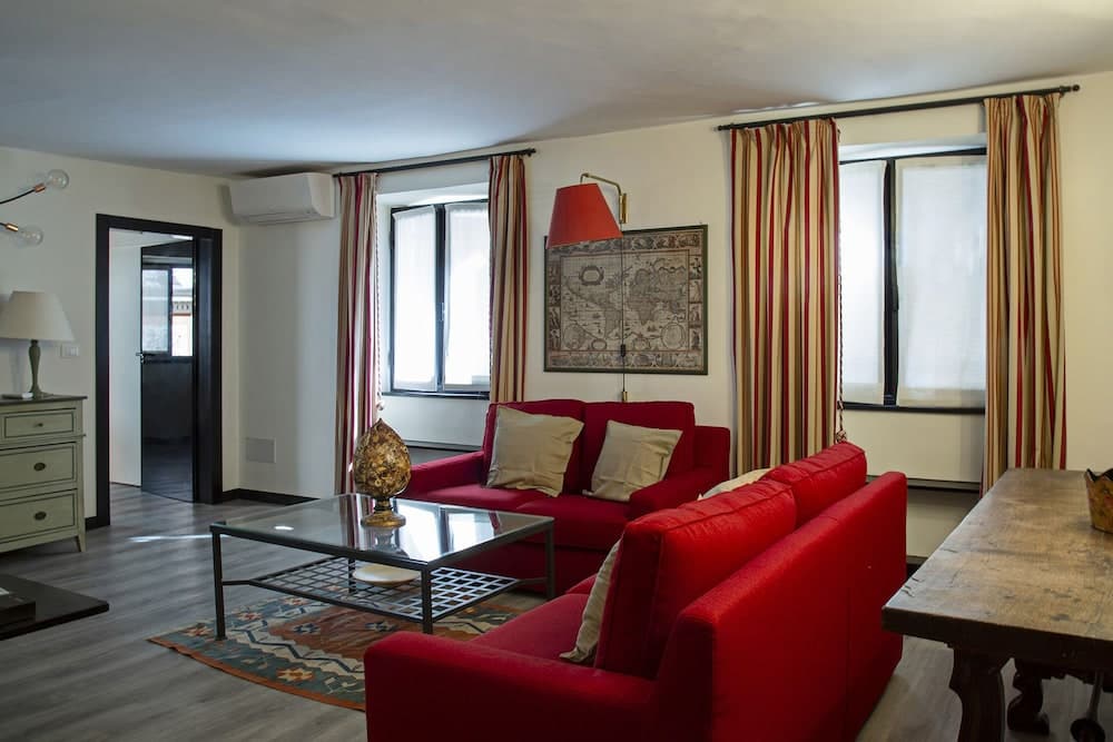 Luxury apartment in the heart of Genoa