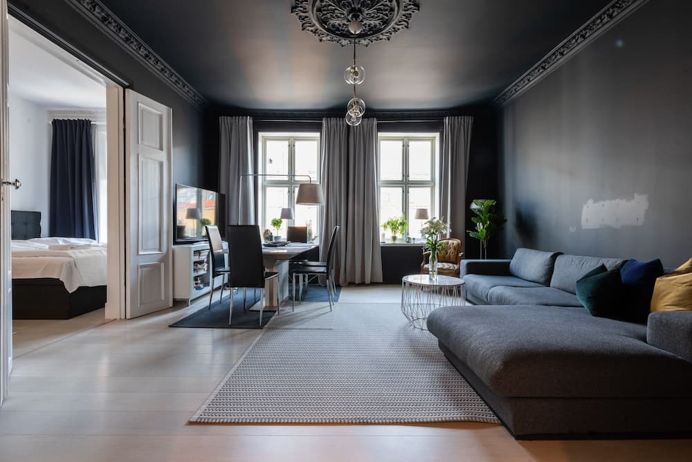 2 bedroom apartment 8 guests