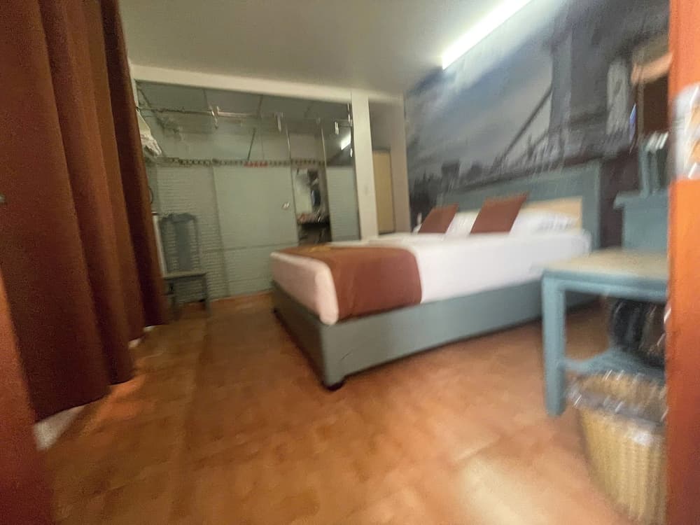 Cozi Hotel