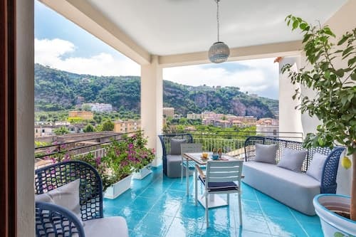 Sersale Suites