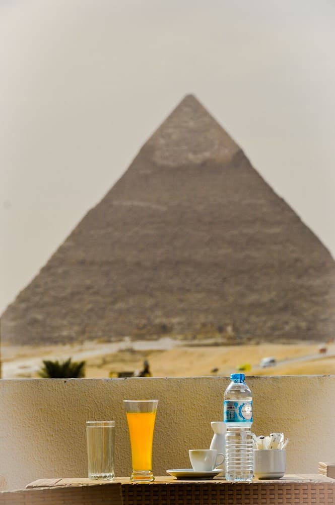 Pyramids Top Inn