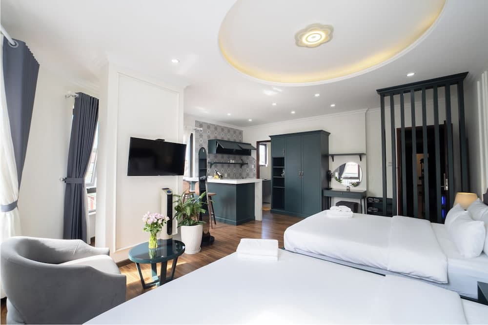 N Queen Apartment Hotel