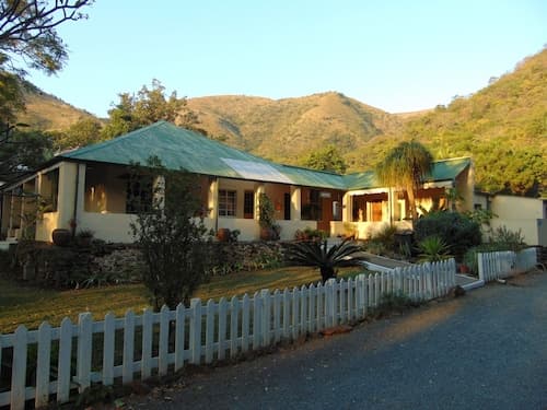 Fountain Baths Guest Cottages