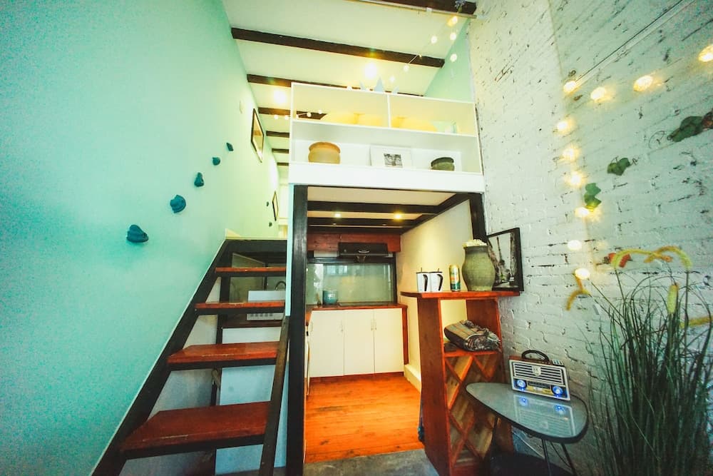 No.9 Mediterranean House