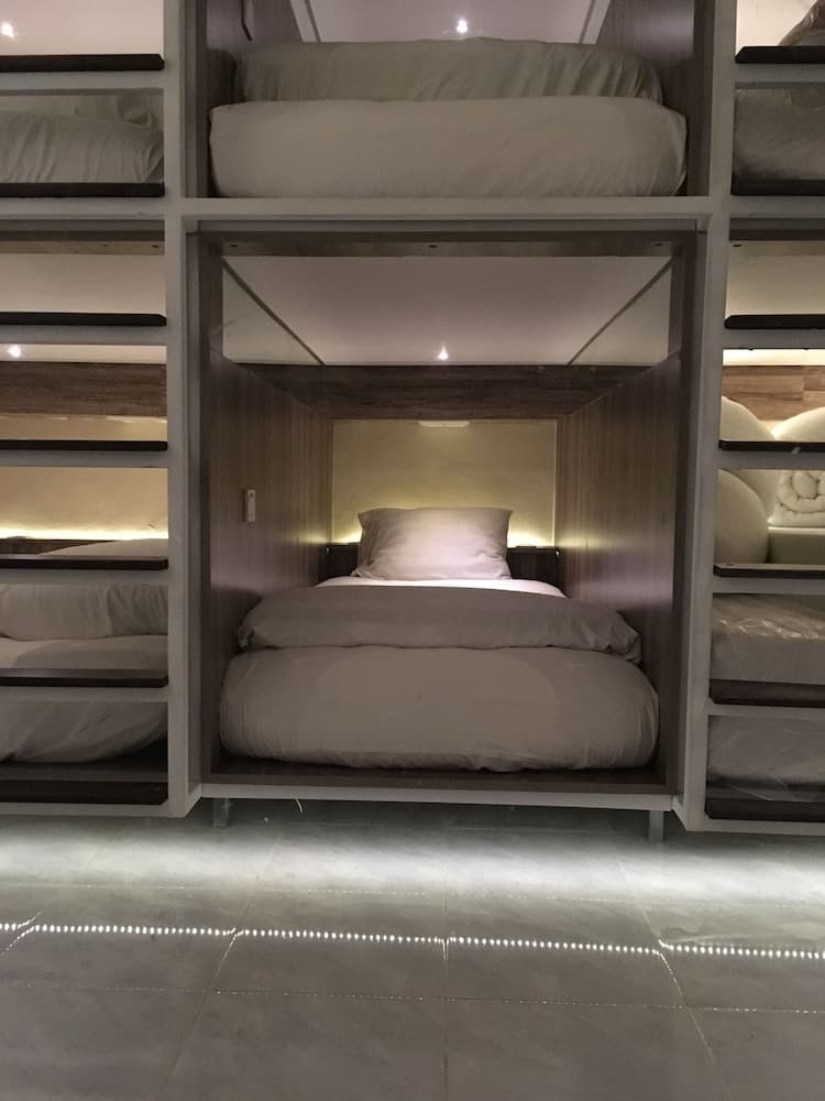 The Hide Hostel at Canggu - Adults Only