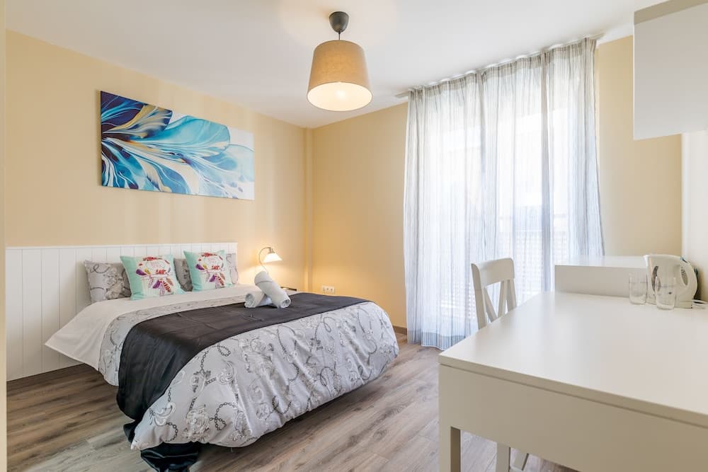 AYZ Villegas - Auto check-in property