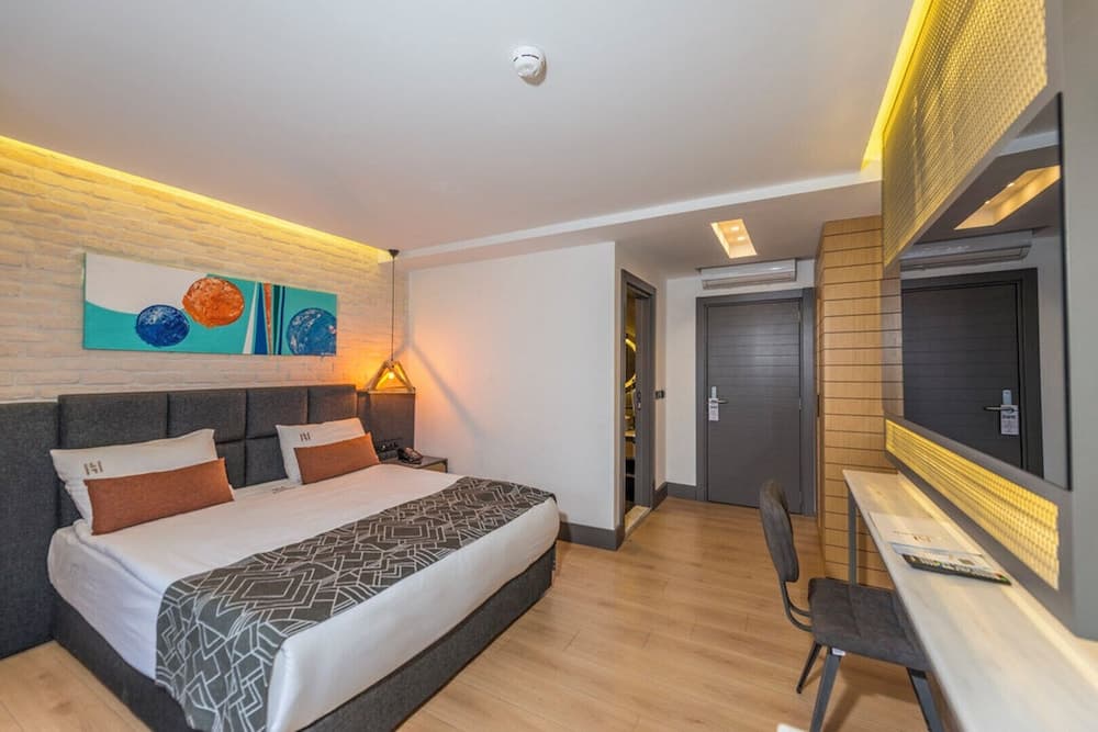 Laren Sea Side Hotel & Spa