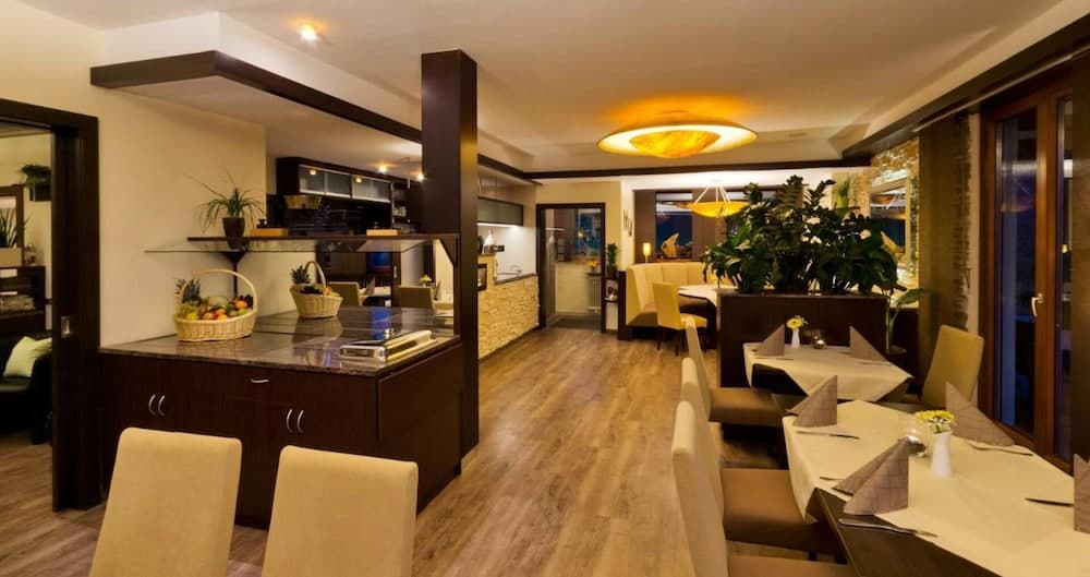 Restoran