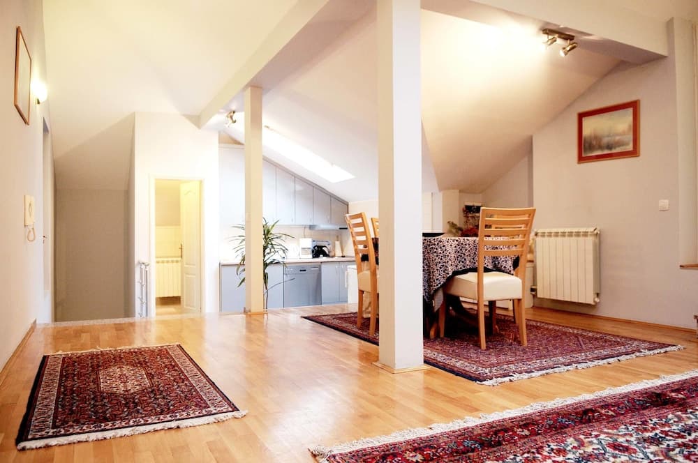 Basco Slavija Square Apartment