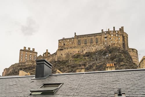 2 Bed Grassmarket Apartment