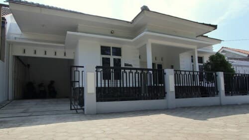 Omah Bugisan By The Grand Java