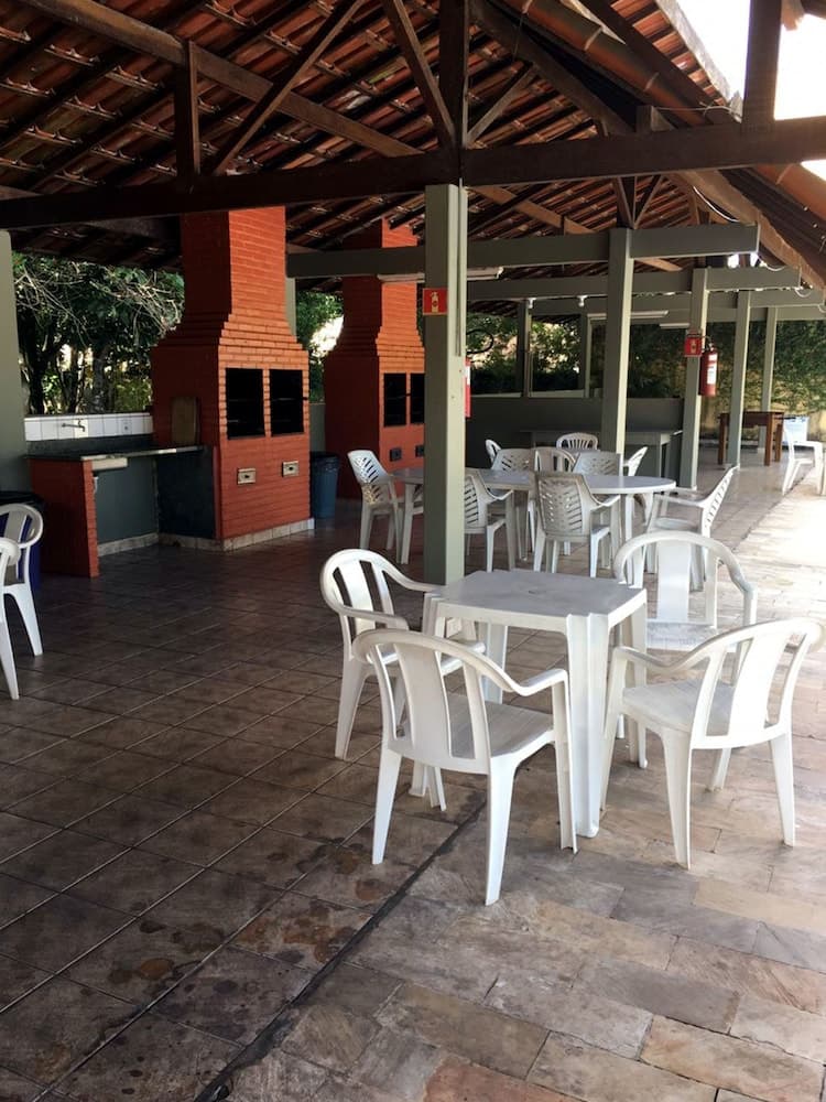 Barbekü/piknik alanı