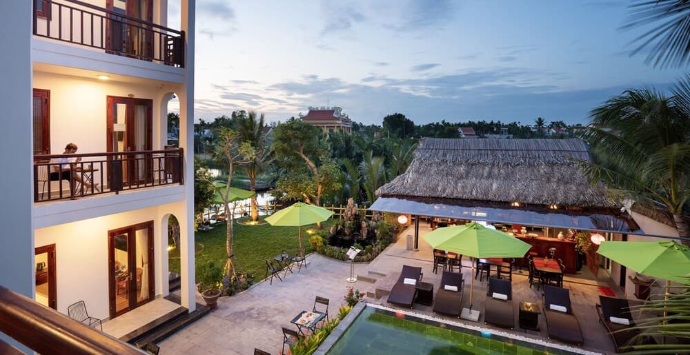 Crony Villa