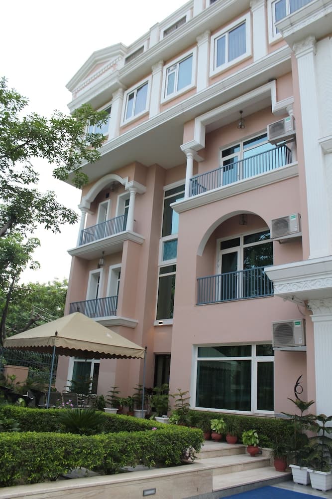 Konaklama yerinin ön cephesi