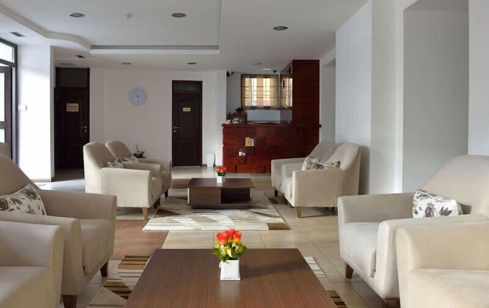 Lobi dinlenme salonu