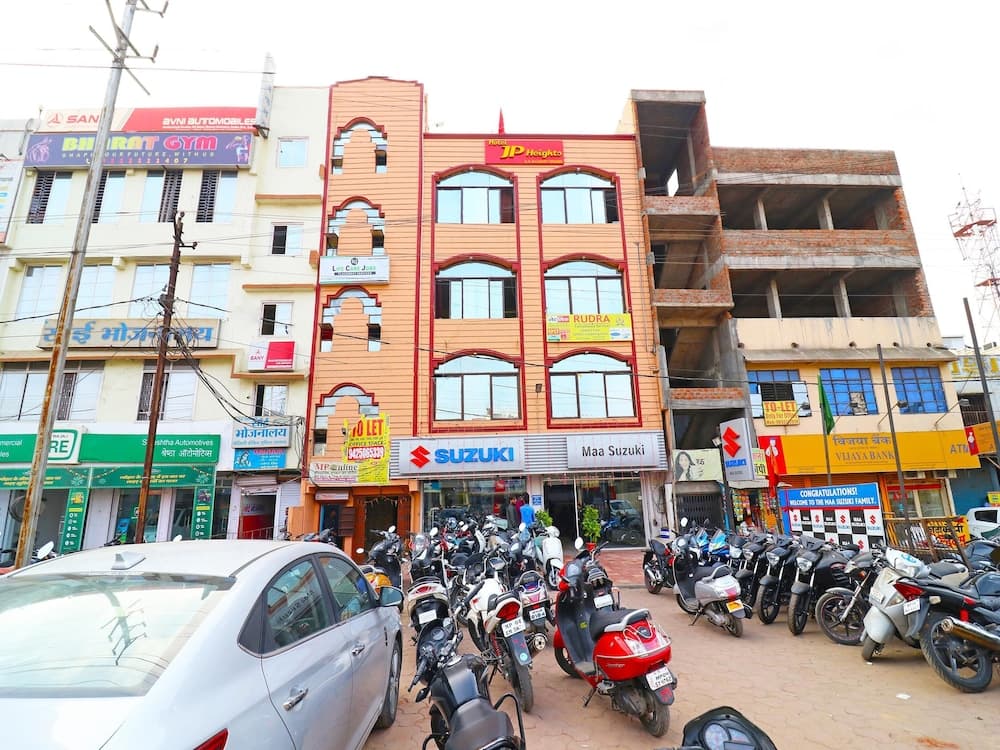 OYO 24172 Hotel Jp Heights