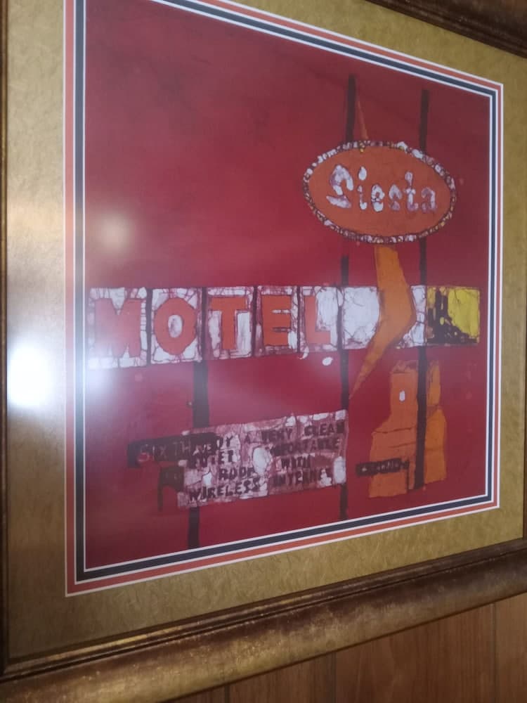Siesta Motel