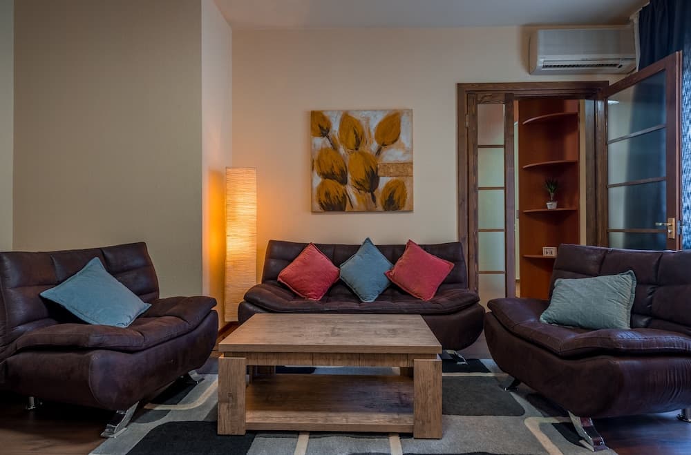 Vivid Vera Apartments