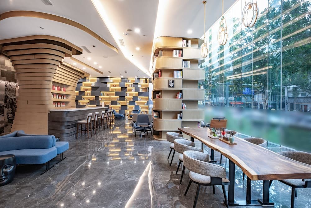 Lobi dinlenme salonu