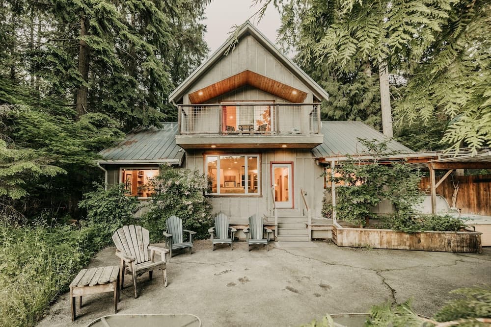 70MBR- Hot Tub - BBQ - Wi-Fi - Pets Ok - Sleeps 8