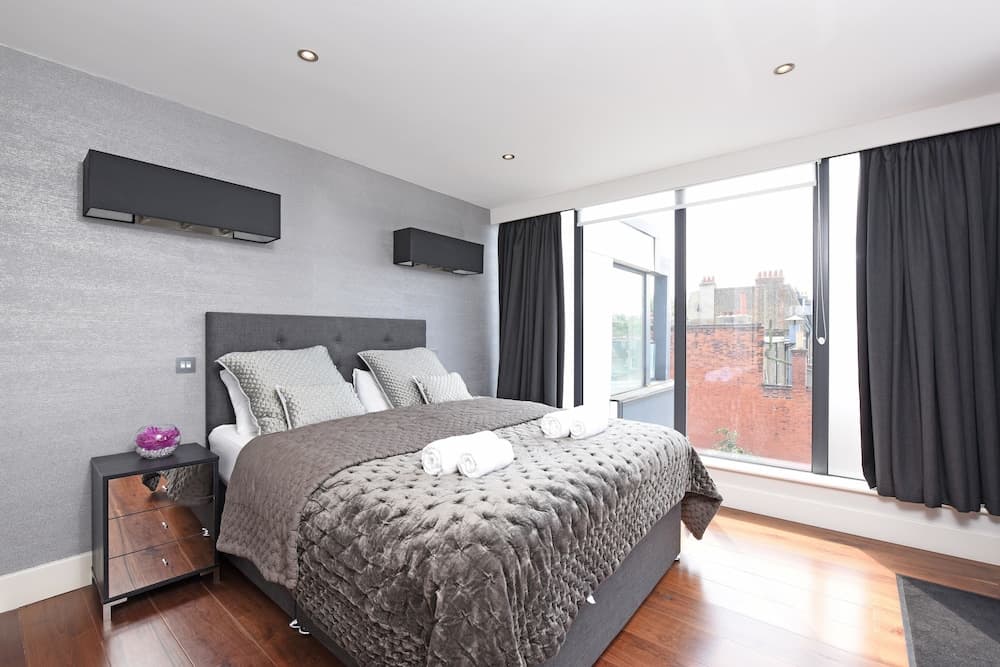 The Glasshouse Apartments