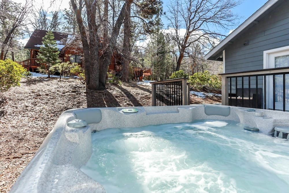 Mountain Modern #1743