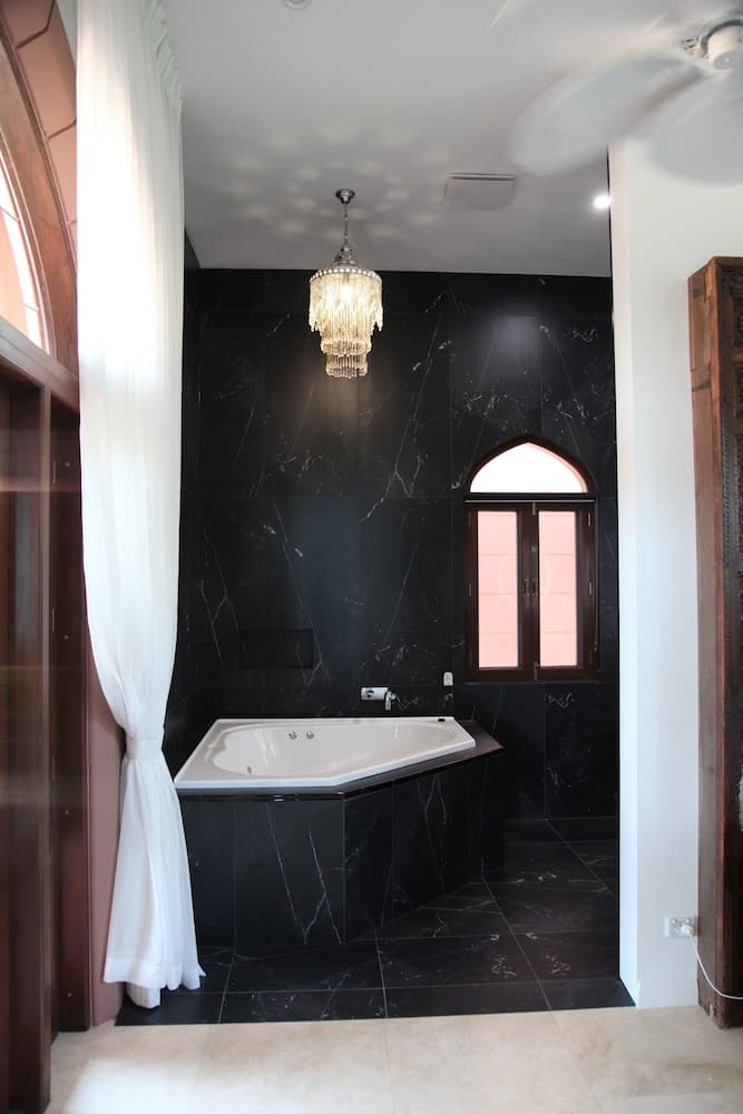 Özel spa küveti