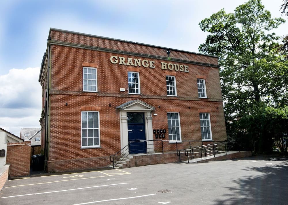 Konaklama yerinin ön cephesi