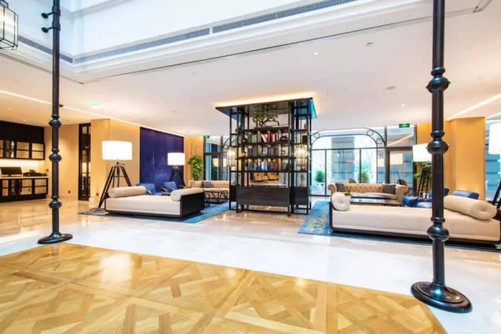 Lobi dinlenme salonu