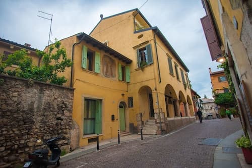 Palazzo Ponte Pietra