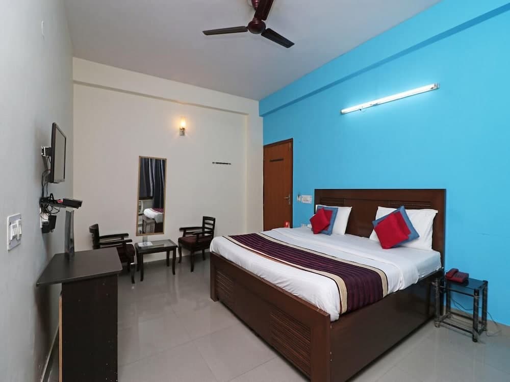 Hotel Akash Palace