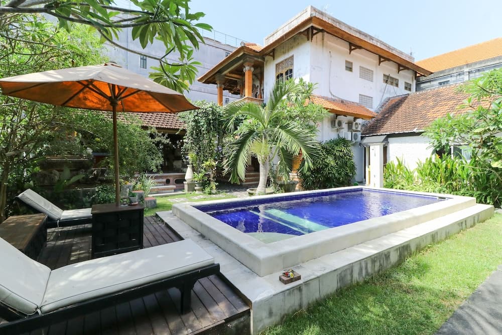 Legian Mas Beach Inn