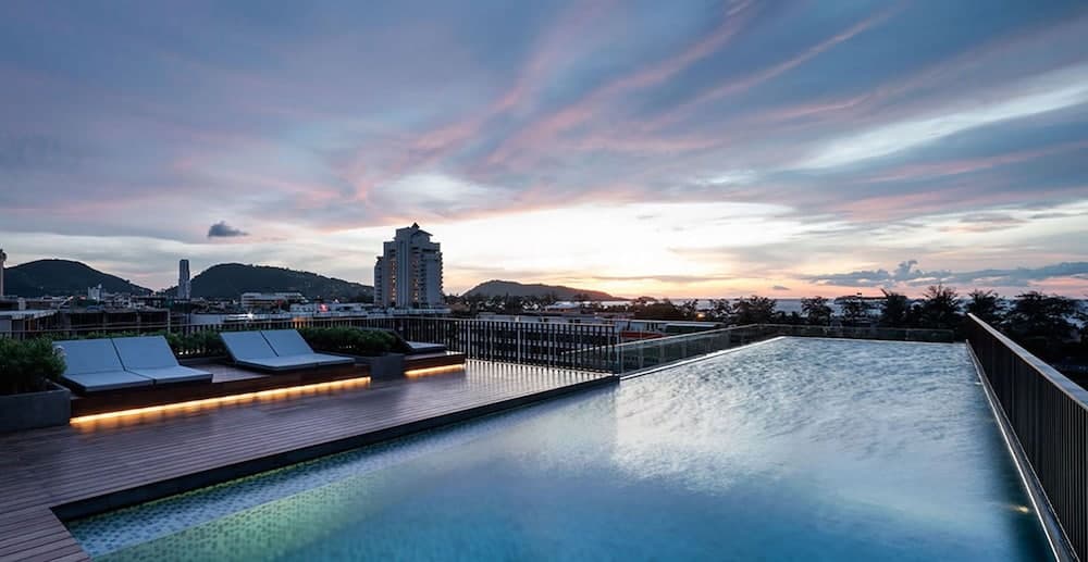 The Deck Condominium by Alexanders