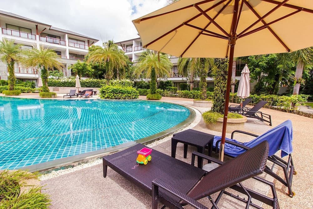 Pearl of Naithon by Alexanders